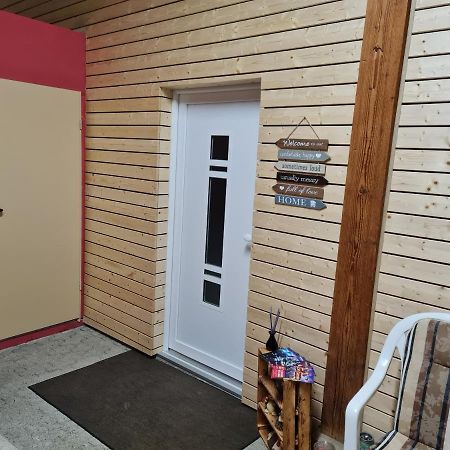 Haus Schneider Apartment Капел-Графенхаузен Екстериор снимка
