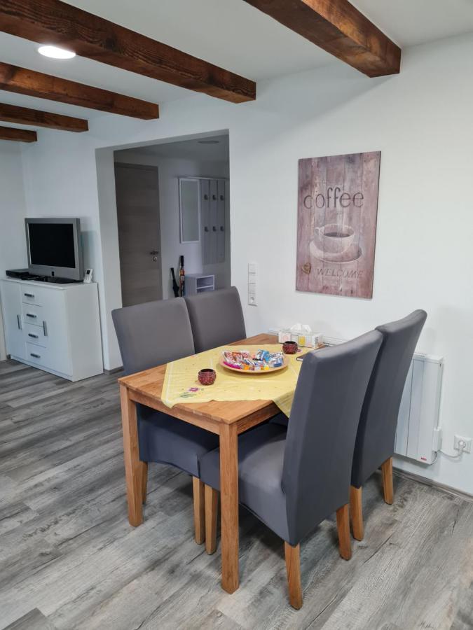 Haus Schneider Apartment Капел-Графенхаузен Екстериор снимка